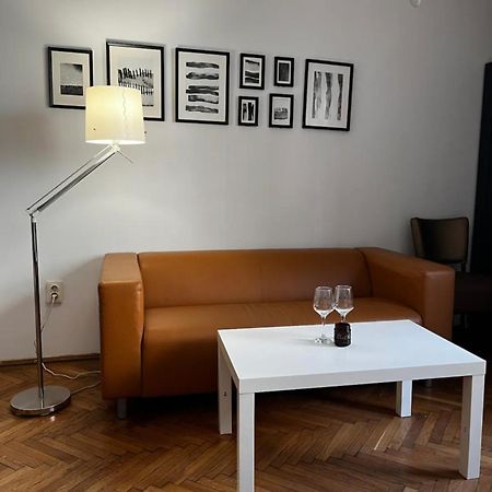Lifestyle In The Center Apartment Букурещ Екстериор снимка