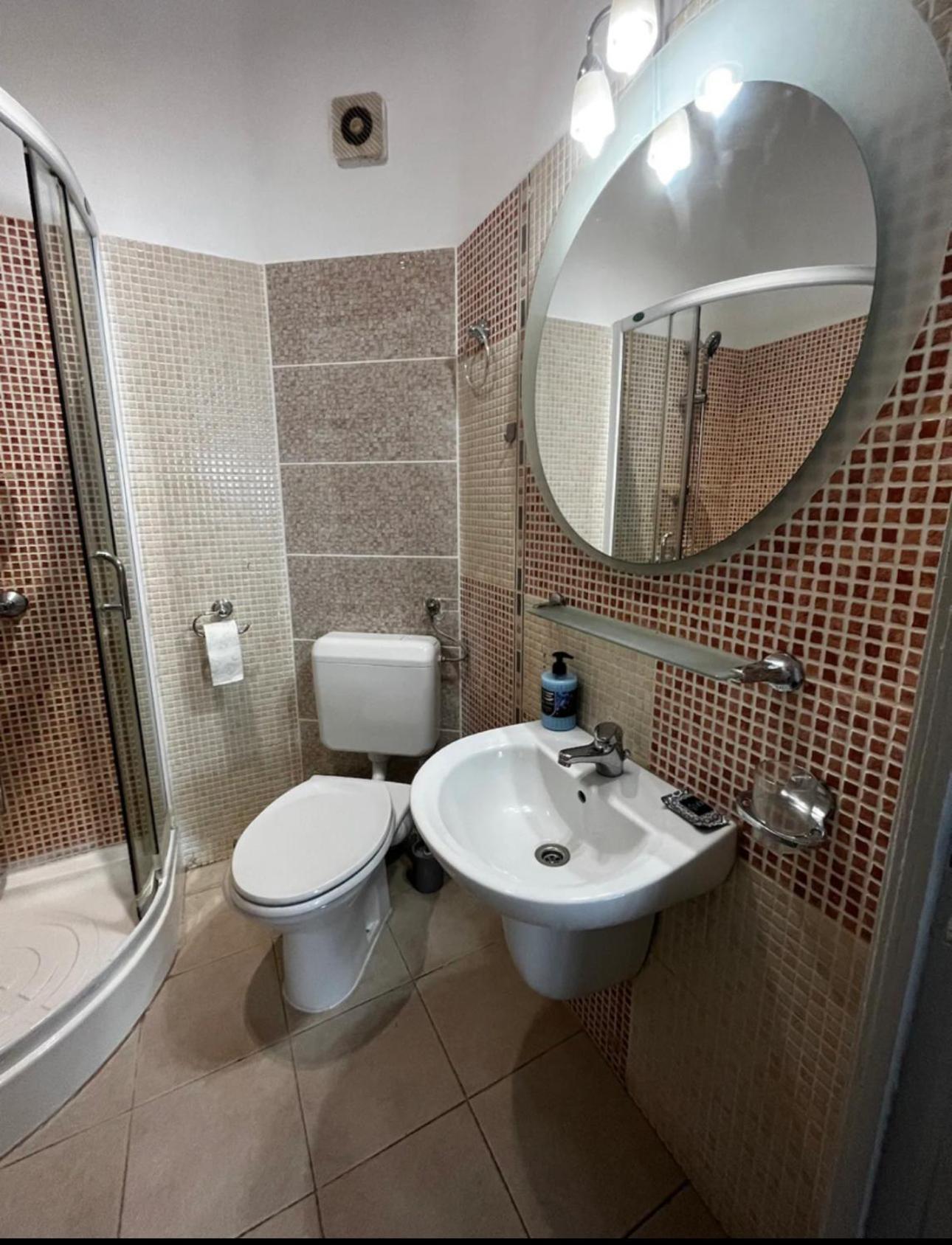 Lifestyle In The Center Apartment Букурещ Екстериор снимка